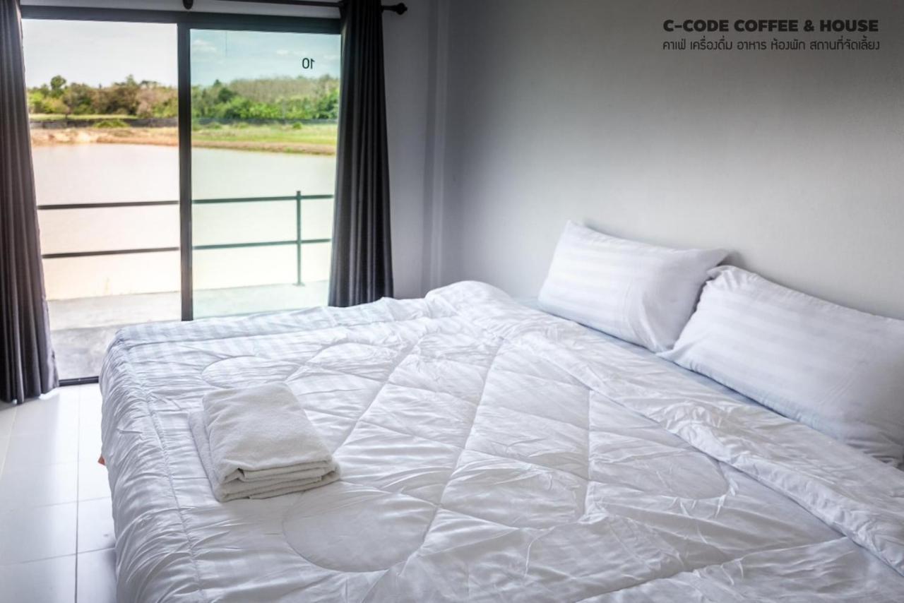 C-Code Resort Lom Sak Esterno foto